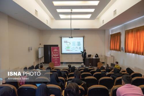 فرصت ارفاقی برای دفاع از پایان نامه رزیدنت های سال آخر